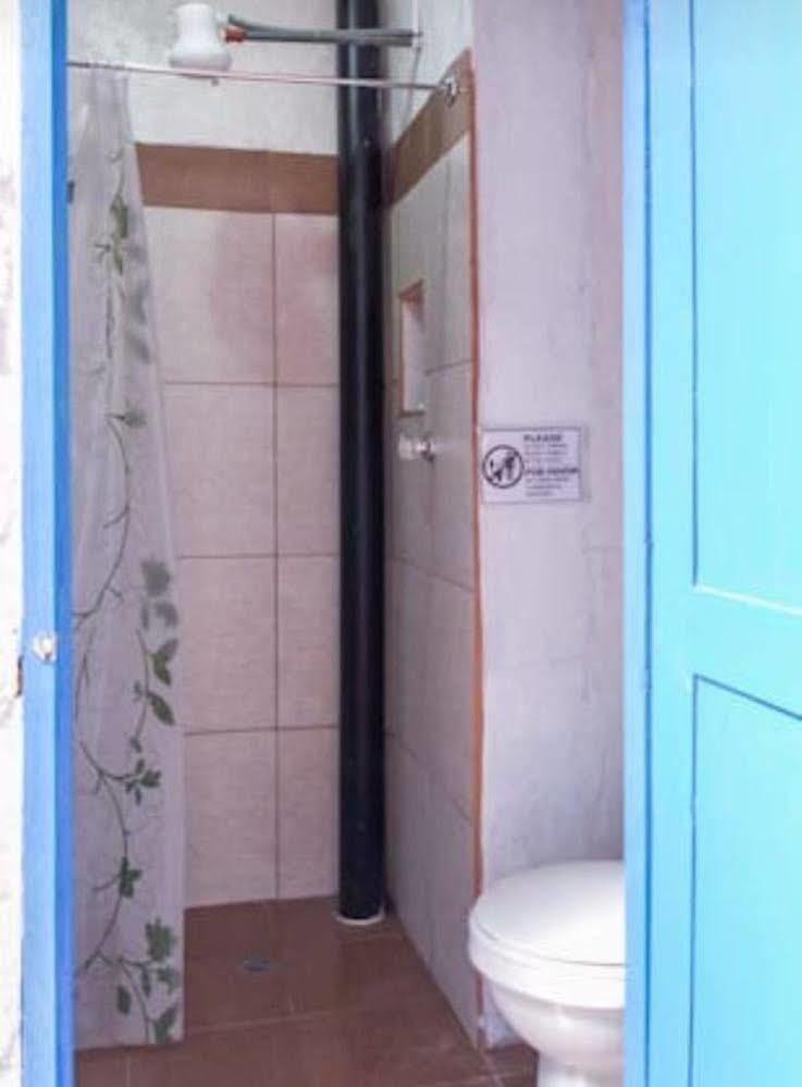 ホテル Blue Door Housing Historic キト エクステリア 写真