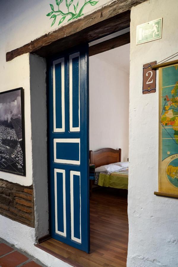ホテル Blue Door Housing Historic キト エクステリア 写真